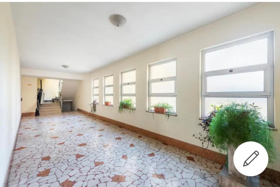 Es - Essential Solution & Emotion Stories Bed & Breakfast Verona Room photo